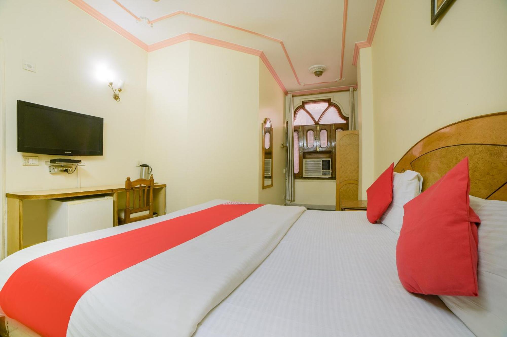 Super Hotel O Blue Sapphire Delhi New Delhi Exterior photo